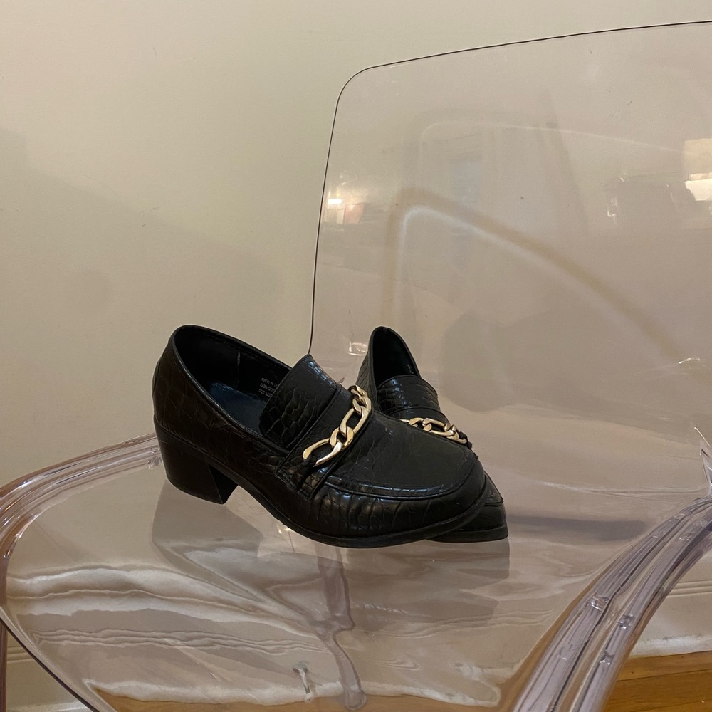 Urban Outfitters Loafers with Gold Chain